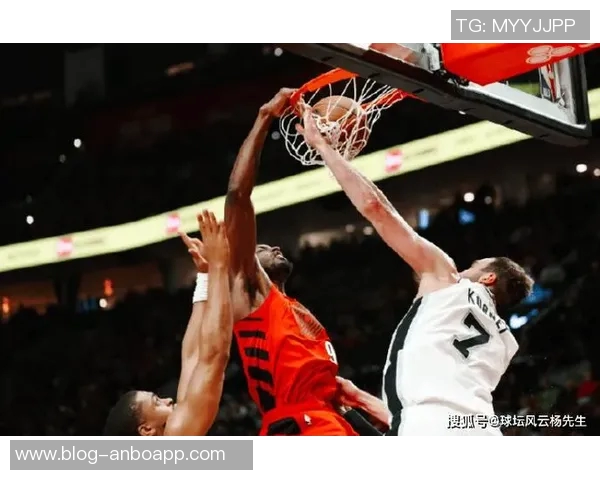 福克斯强调进攻篮板的重要性呼吁球队提升制造失误与转换进攻能力